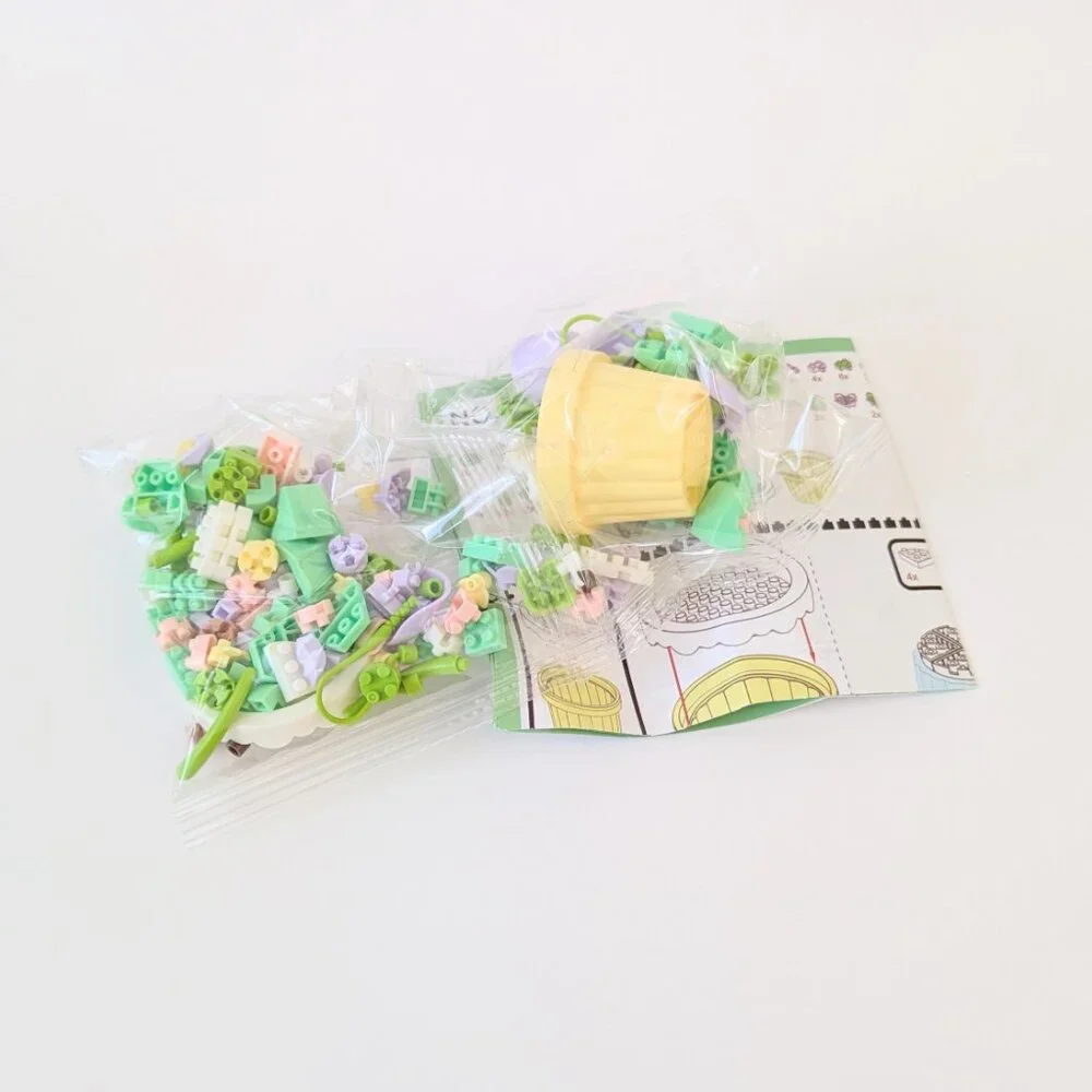 12 Boxes of Micro Building Block Flower Set